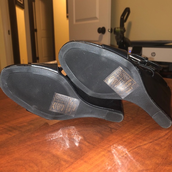 NEW Yoki Wedges - Picture 5 of 8